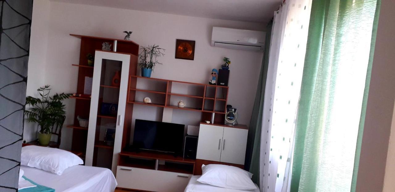 Mateo Apartment ดูกีรัท ภายนอก รูปภาพ