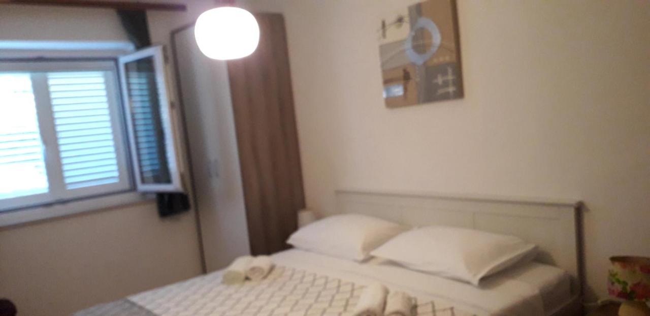 Mateo Apartment ดูกีรัท ภายนอก รูปภาพ