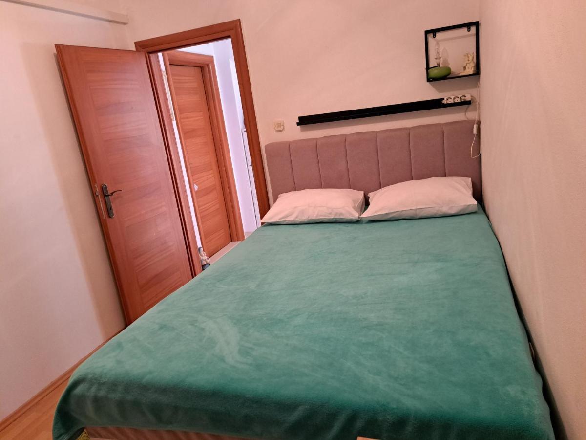 Mateo Apartment ดูกีรัท ภายนอก รูปภาพ